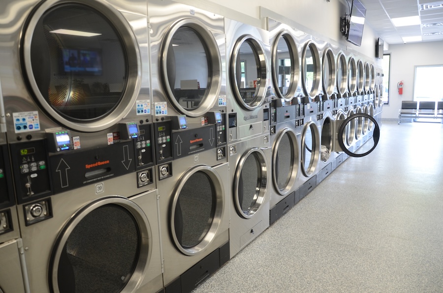 Image of row of SpeedQueen machines